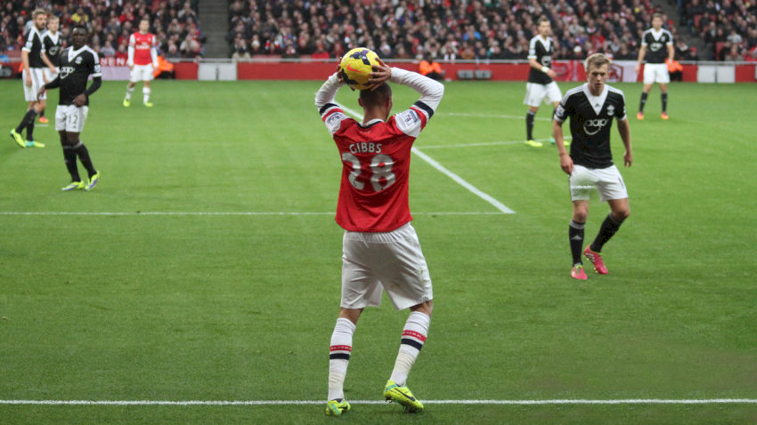 Định nghĩa và khi nào được ném biên